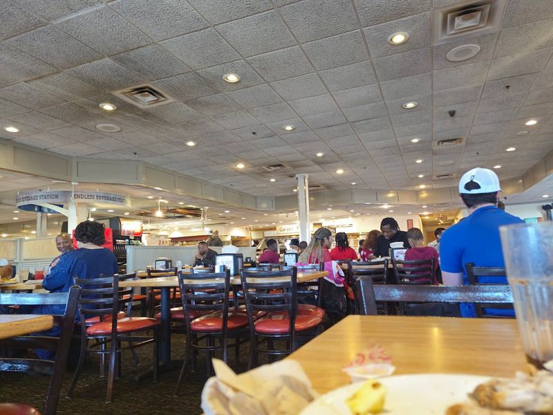Family-Friendly Atmosphere and Seating Family-Friendly Atmosphere and Seating