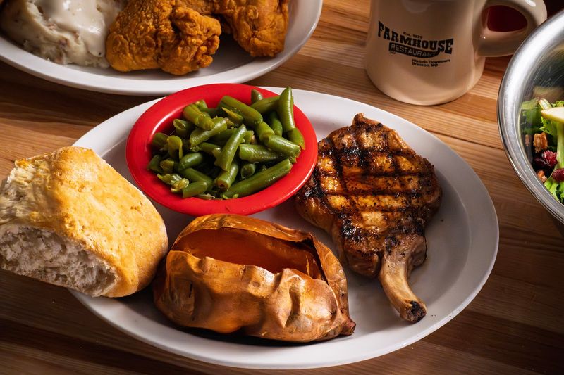 Farmhouse Restaurant Keeps Downtown Branson Grounded in Tradition