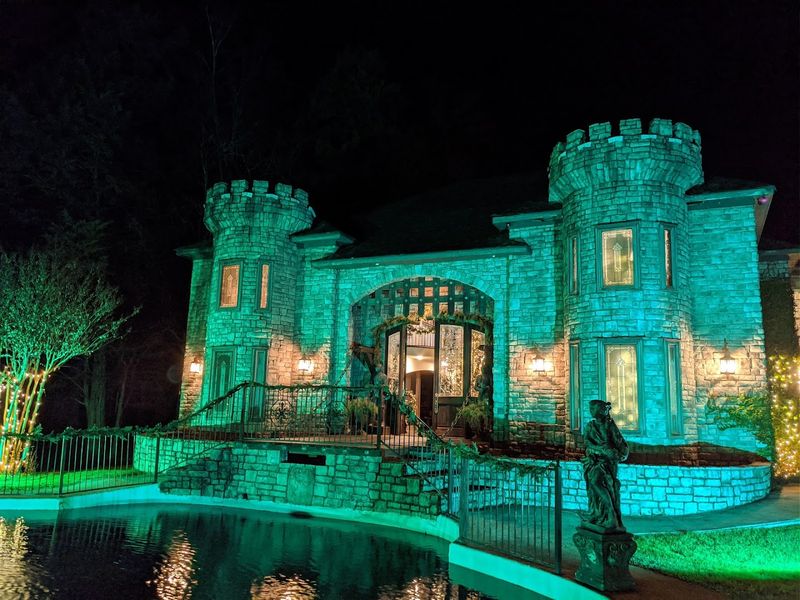 Feel The Story Behind This Castle Before You Even Walk Inside Feel The Story Behind This Castle Before You Even Walk Inside