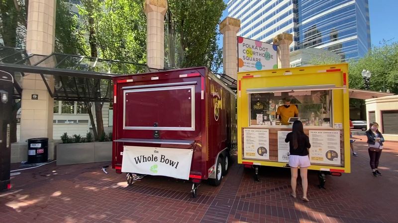 Food Carts and Nearby Eats Food Carts and Nearby Eats