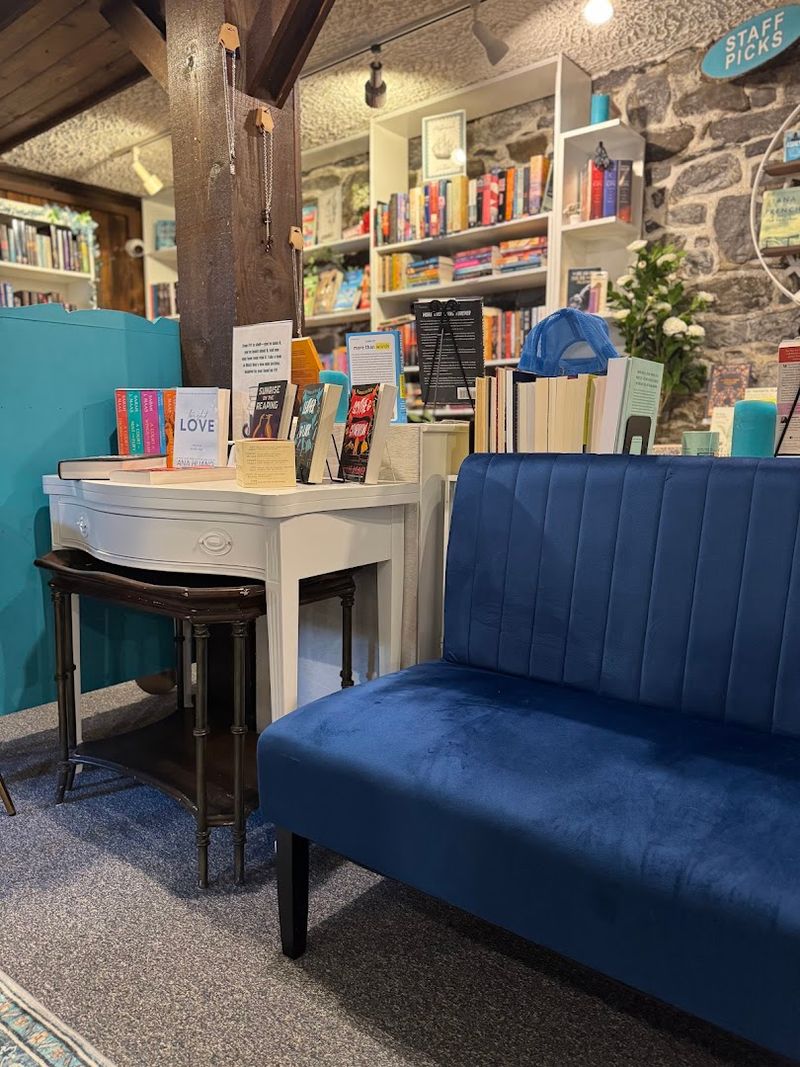 Free Coffee, Cozy Chairs, and the Art of Staying Longer Than Planned