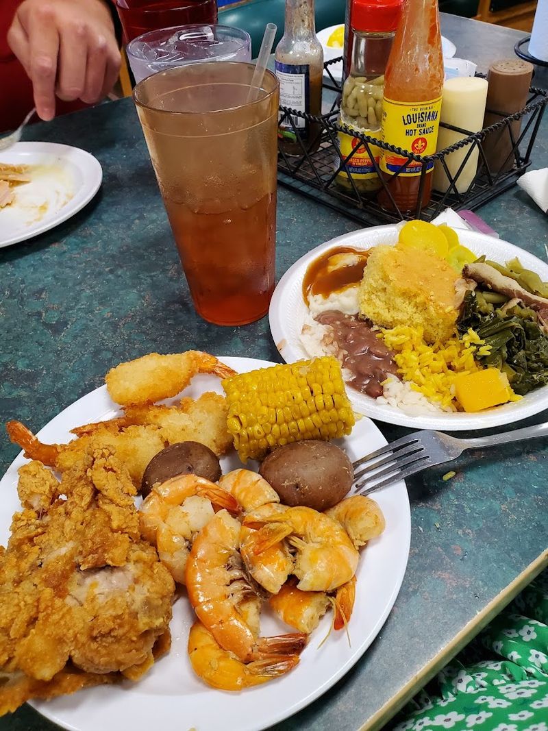 Friday Seafood and Weekend Specials Worth Planning Around