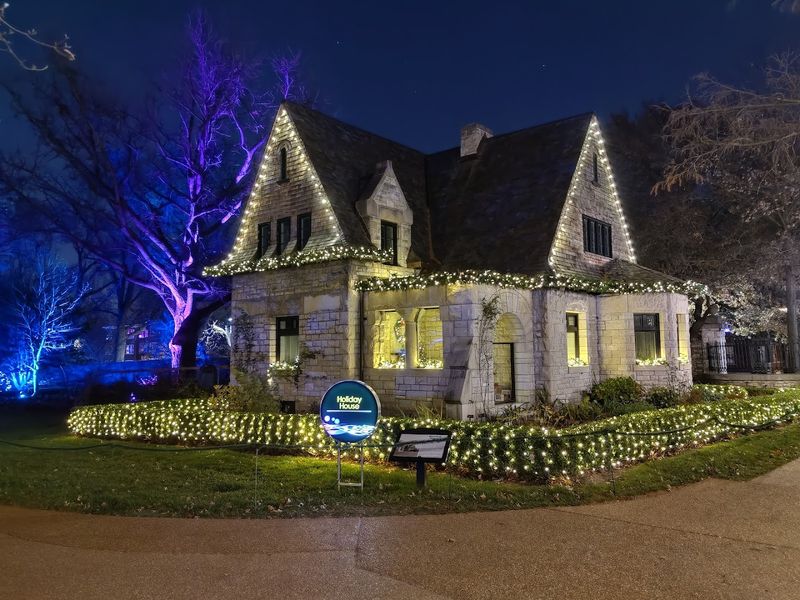 Garden Glow Turns Winter Into A Light Spectacle