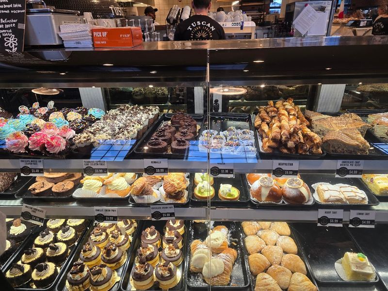 Gelato, Pastries, and Desserts That Demand a Separate Stomach Gelato, Pastries, and Desserts That Demand a Separate Stomach