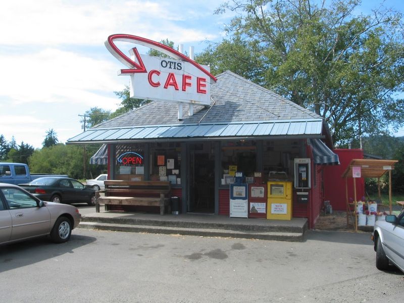 Getting There Early Is Part of the Otis Cafe Experience