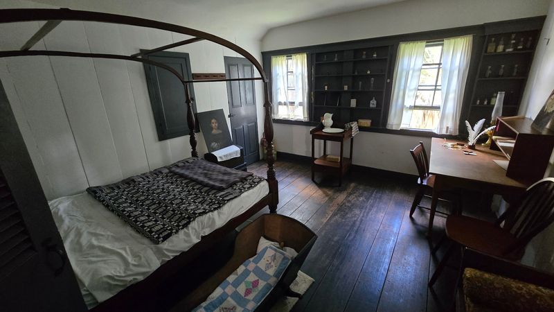 Ghostly Apparitions of Missionary Women