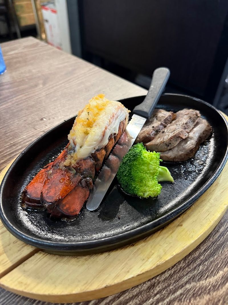 Grilled Meats That Hold Their Own Grilled Meats That Hold Their Own
