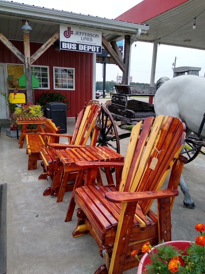 Handmade Crafts and Woodwork Worth Admiring