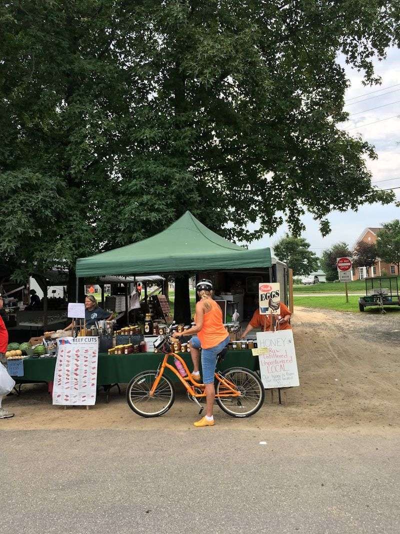 Handmade Quilts, Leather Goods, and Artisan Crafts