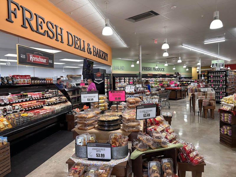 Harps Food Stores, Grove