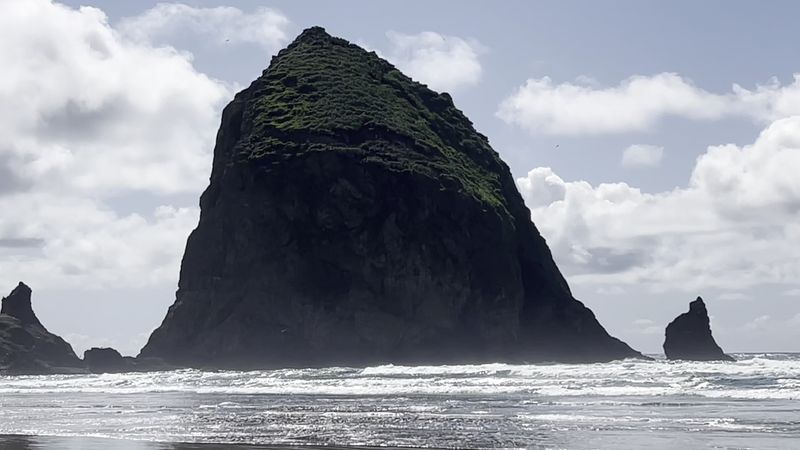 Haystack Rock, Cannon Beach, Oregon