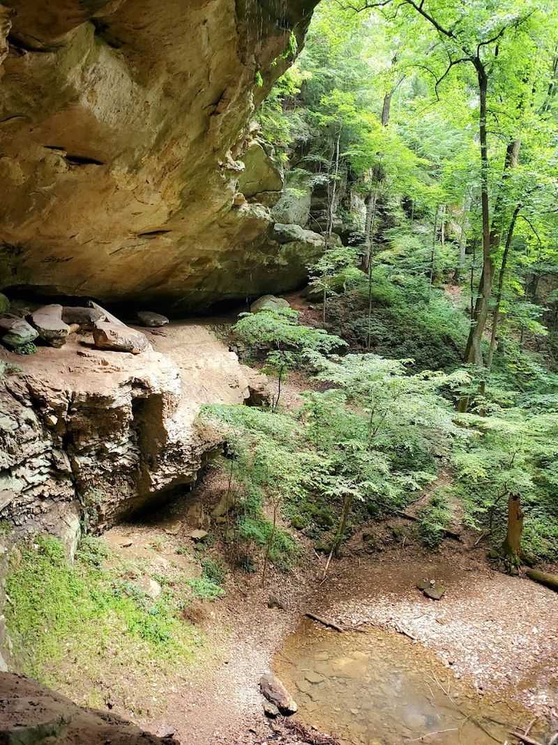 Hemlock Cliffs