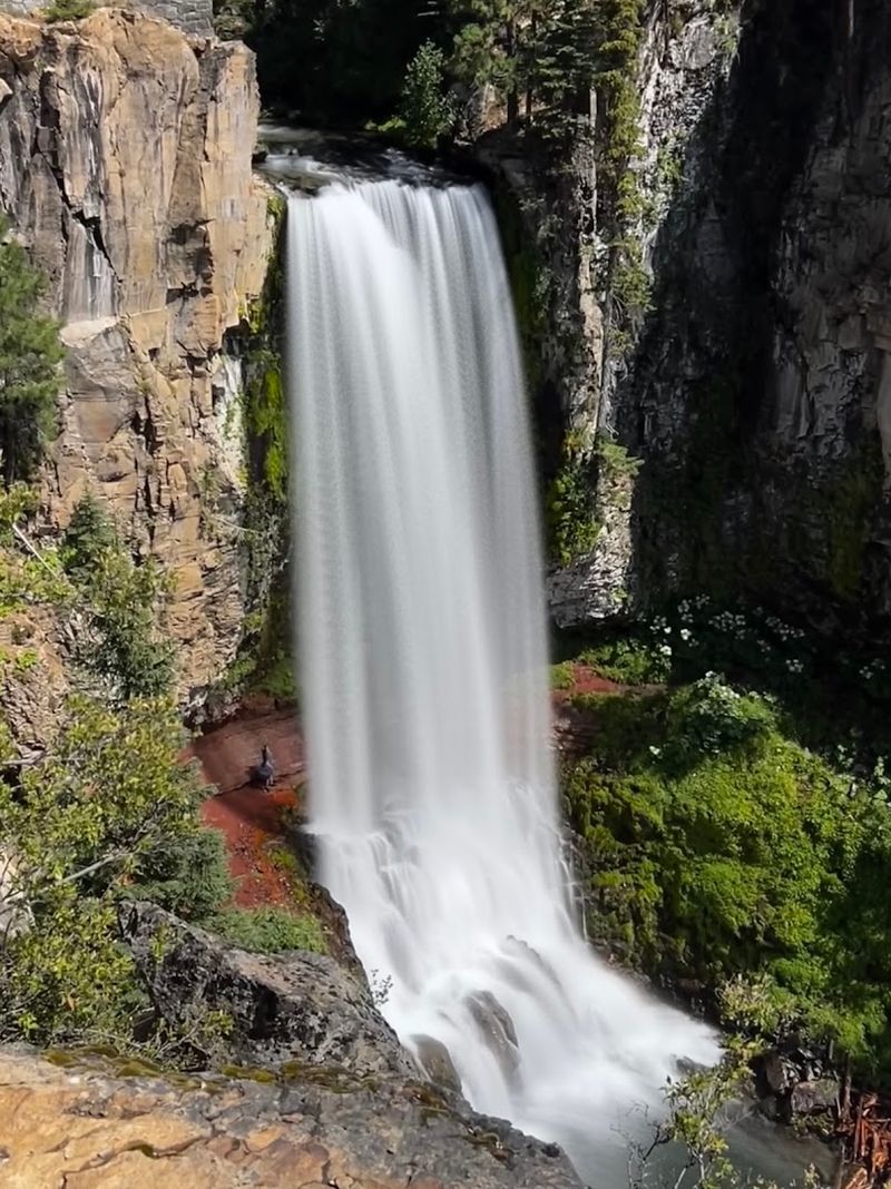 Hiking the Tumalo Falls Trail