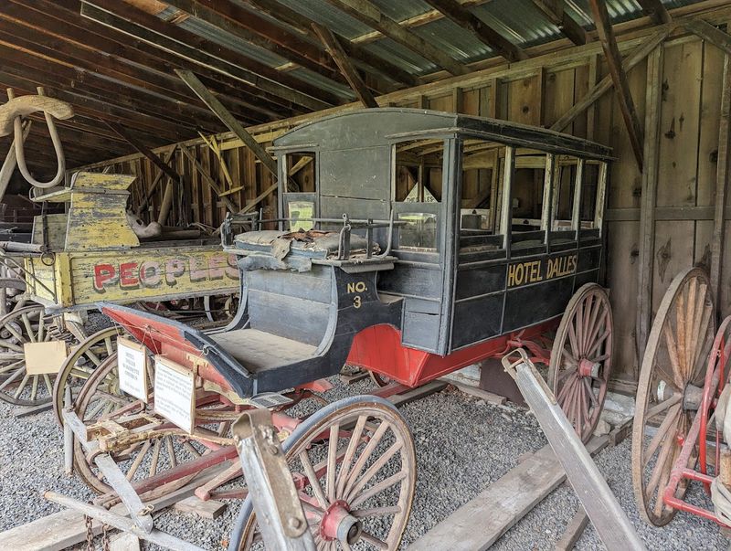 Historic Wagons and Carriages That Defined Frontier Travel Historic Wagons and Carriages That Defined Frontier Travel