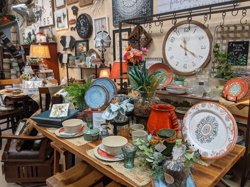 Home Furnishings That Feel Like a Warm Hug