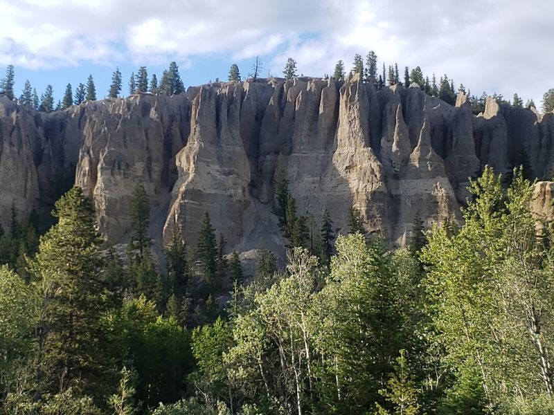 Hoodoos on the Hoodoo Trail Worth Every Step of the Bumpy Drive