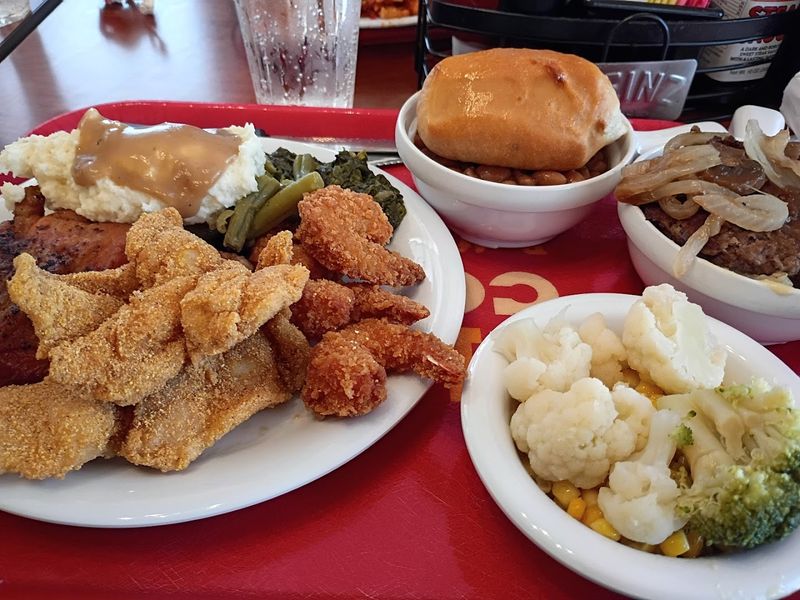 Hot Entrees and the Grill Station Keep the Savory Side Strong Hot Entrees and the Grill Station Keep the Savory Side Strong