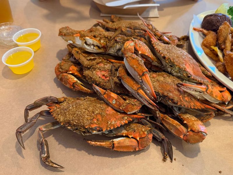 Hot Steamed Crabs, the Dish That Keeps Locals Coming Back