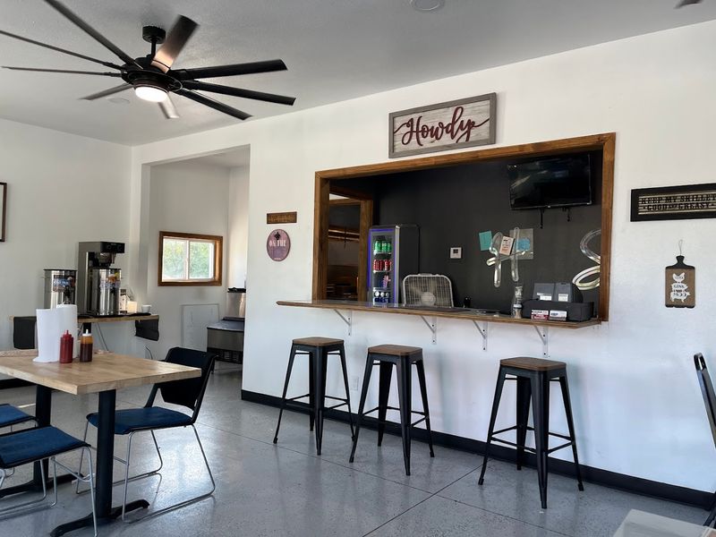 House of Smoke BBQ in Okmulgee Lets the Pecan Wood Do the Talking