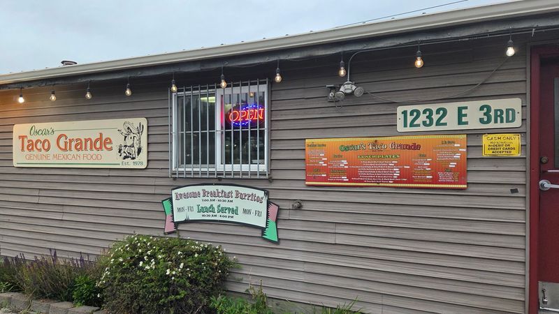 How a Bus Became a Landmark: The Origin Story of Oscar's Taco Grande