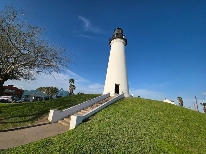 How the Civil War Left Its Mark on This Quiet Coastal Tower How the Civil War Left Its Mark on This Quiet Coastal Tower