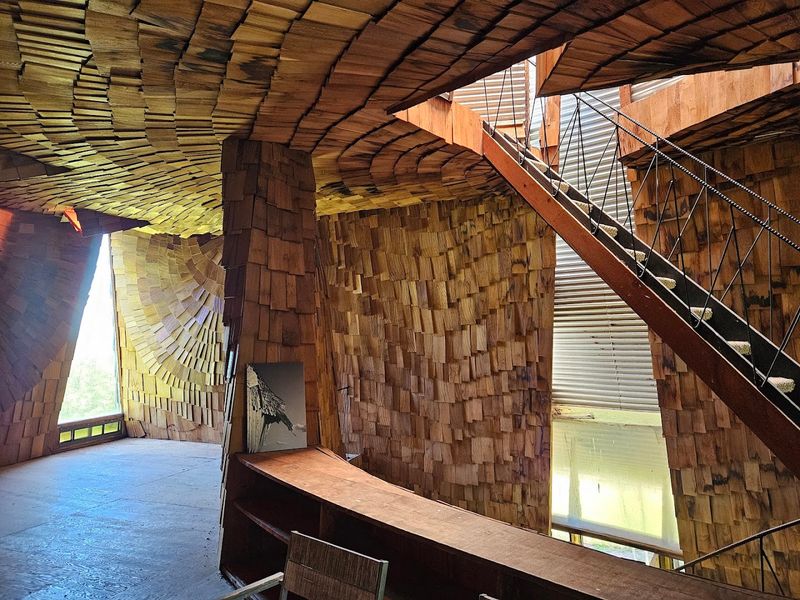 How the Interior Flows Like a Living Space Should