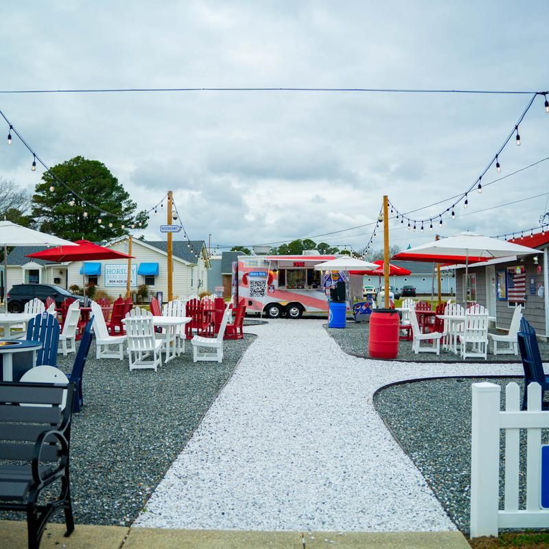 How to Find Small Town Burger and Plan Your Visit