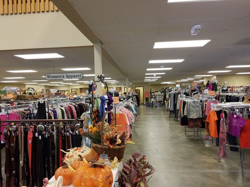 Humane Society Thrift Store, Bend, Oregon Humane Society Thrift Store, Bend, Oregon