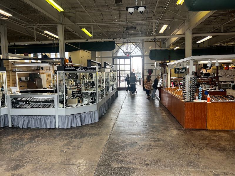 Indoor And Outdoor Browsing Keeps It Moving Indoor And Outdoor Browsing Keeps It Moving