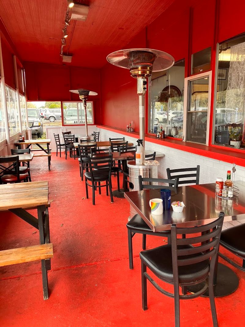 Indoor and Outdoor Seating Options