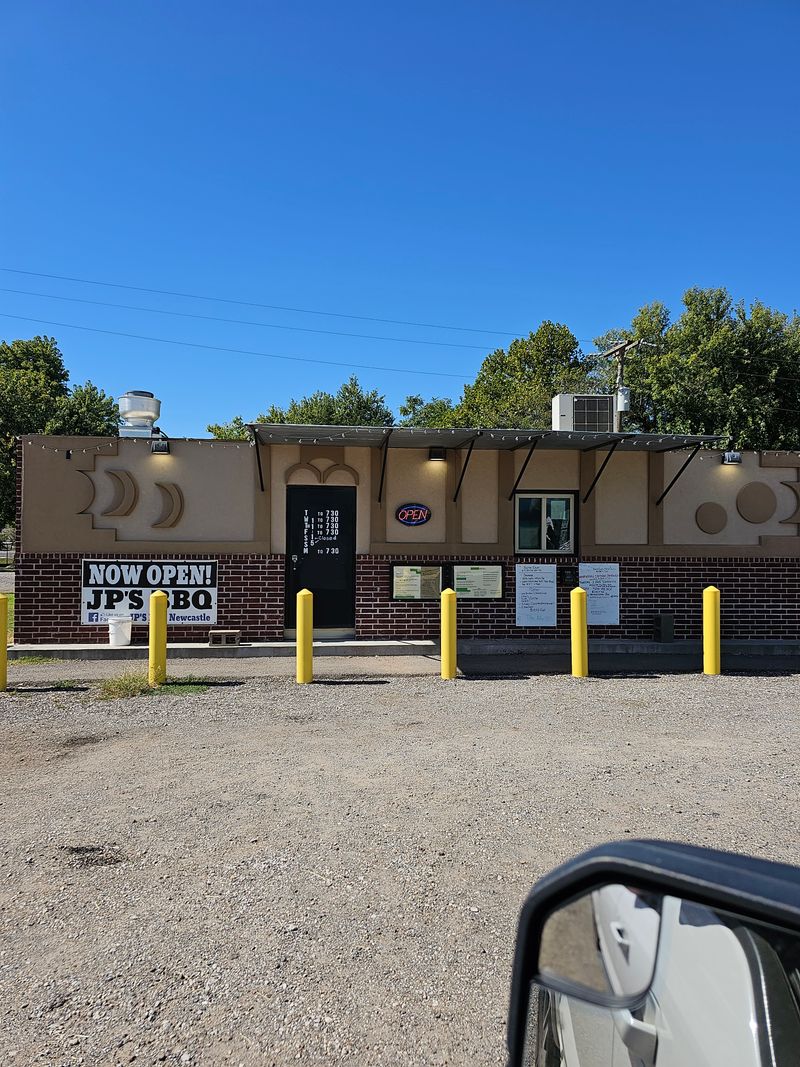 JP's BBQ Is a Weekday-Only Barbecue Oasis Worth Planning Your Schedule Around