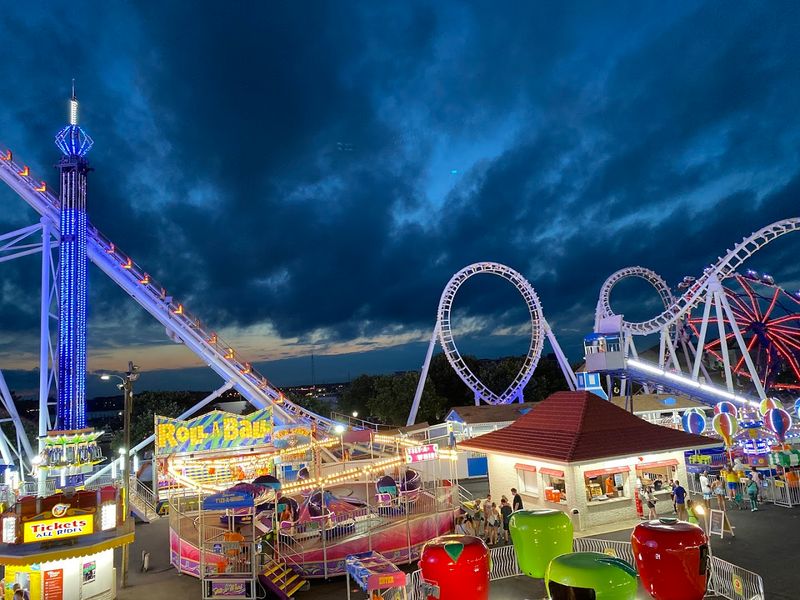 Jolly Roger Amusement Park and Trimper Rides for Family Fun