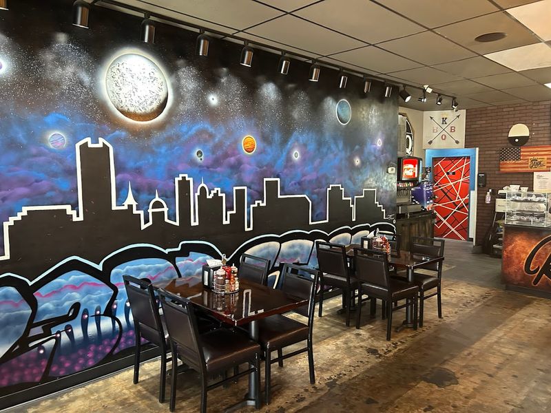 King's Custom Smoked Meats Has a Smell That Stops You on the Sidewalk