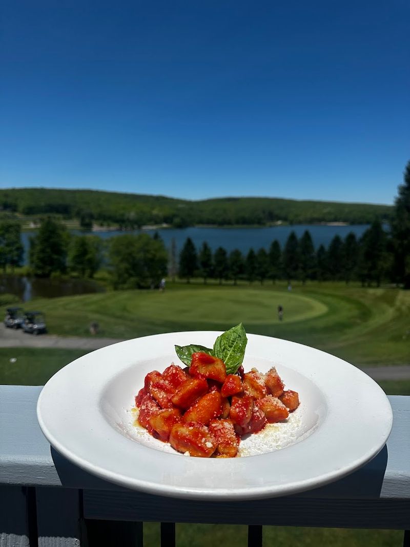 La Tavola at Alpine Lake