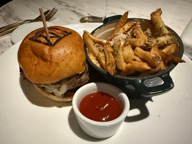 Le Moyne's Chophouse