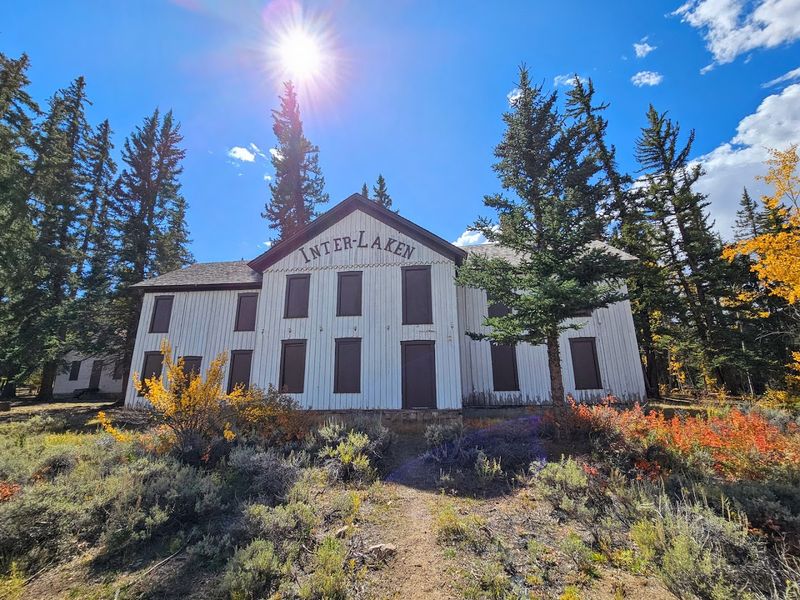 Life at the Resort: Luxury in the High Country Life at the Resort: Luxury in the High Country