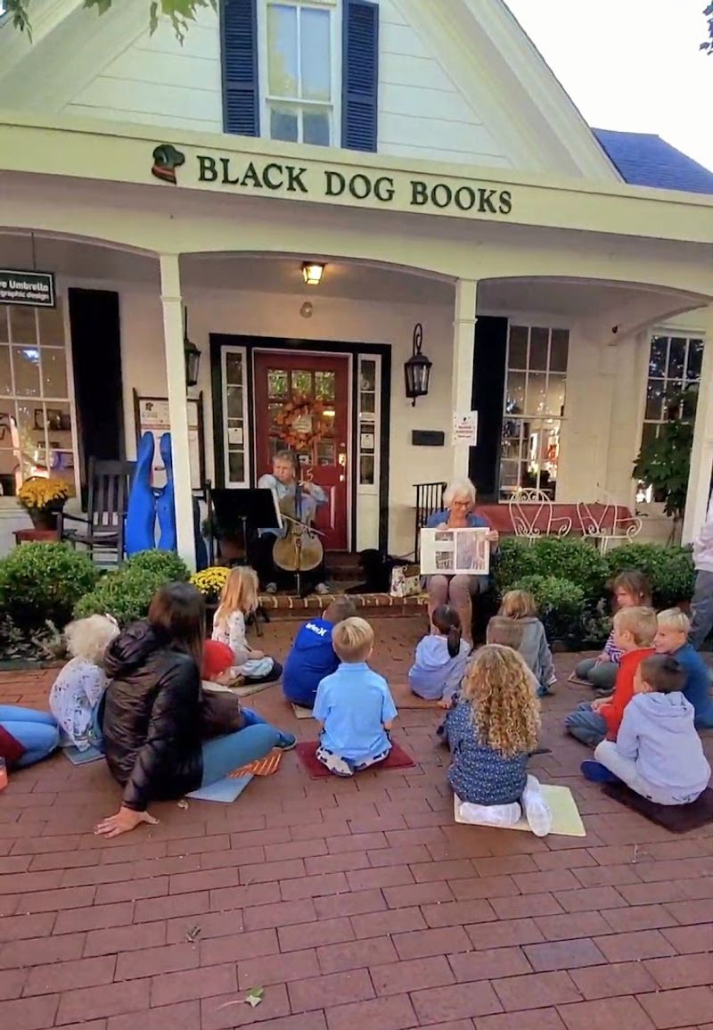 Literary Events That Bring the Community Together Year-Round