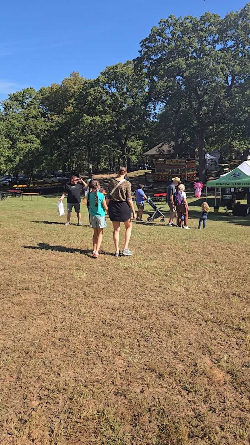 Live Entertainment Fills The Air All Weekend