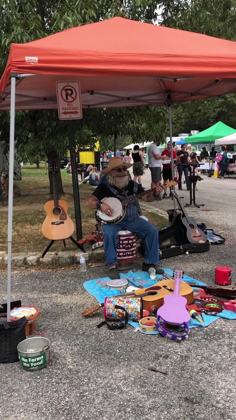 Live Music That Sets the Perfect Sunday Mood Live Music That Sets the Perfect Sunday Mood