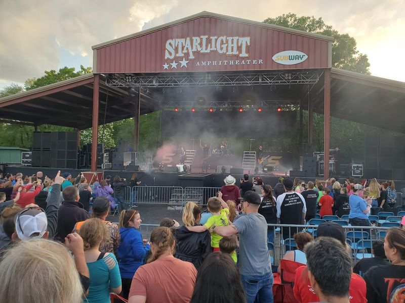 Live Shows Bring the Frontier to Life Live Shows Bring the Frontier to Life