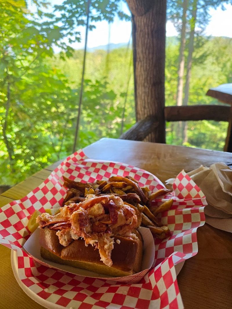 Locally Sourced Flavors Fresh From New England Waters