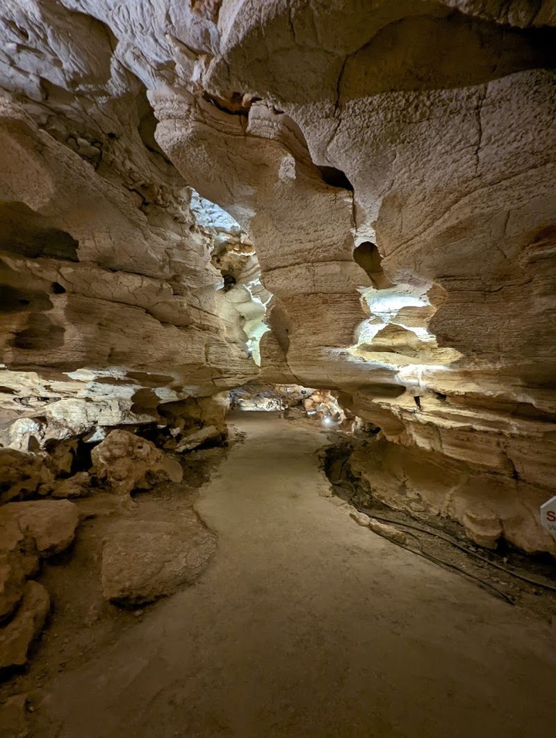 Longhorn Cavern State Park, Going Underground in the Hill Country