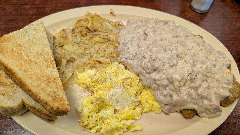 Lunch Specials That Give the Workweek a Reason to Smile