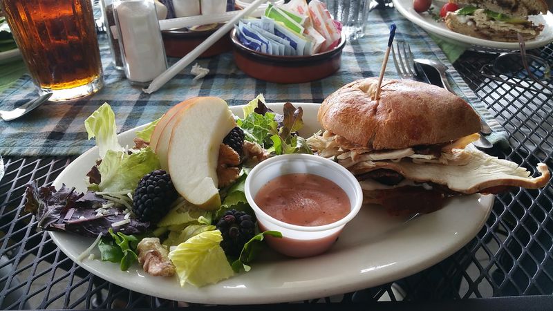 Make Time for Lunch and Skip Nothing on the Menu Make Time for Lunch and Skip Nothing on the Menu
