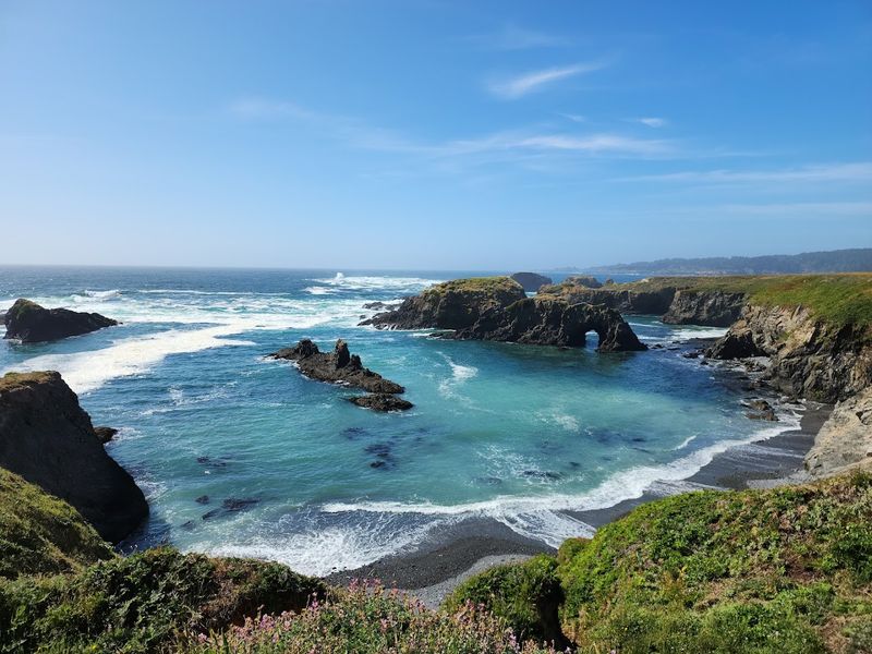 Mendocino Headlands State Park and the Cliffs That Hold You Still