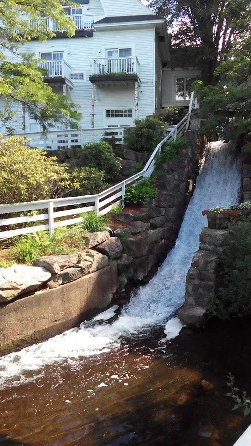 Mill Falls Marketplace, Where Shopping Meets Scenery Mill Falls Marketplace, Where Shopping Meets Scenery