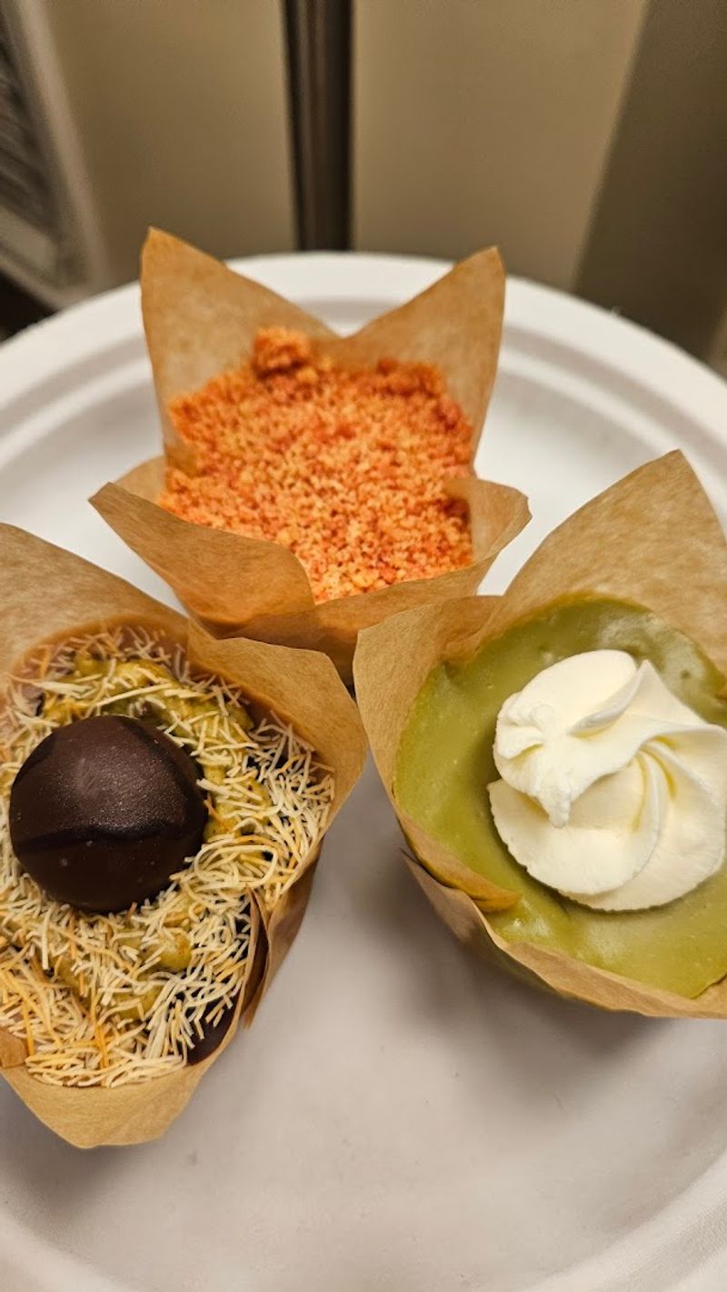 Mini Cheesecakes With Maximum Personality