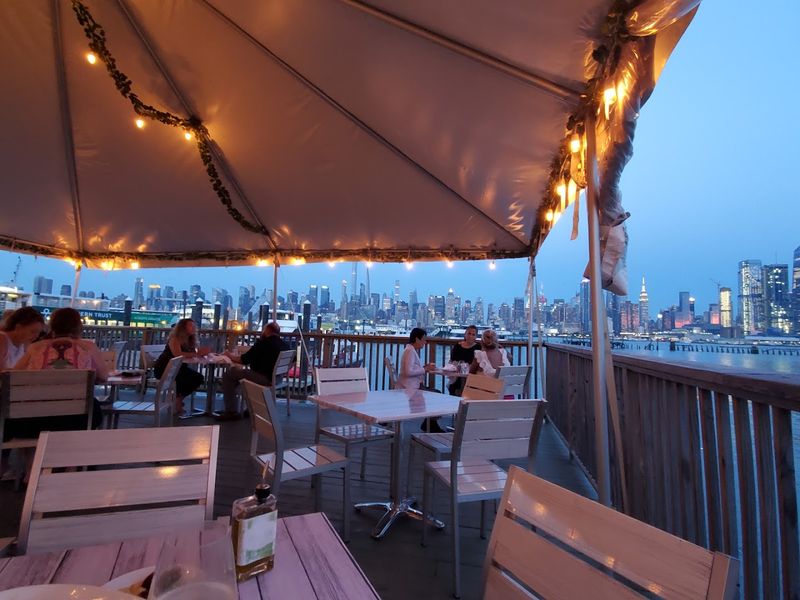 Molos Restaurant, Weehawken