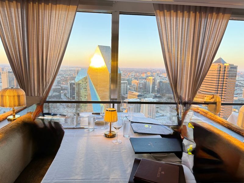 Monarch, Dallas