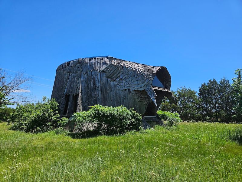 Monthly Tours and What to Expect When You Visit